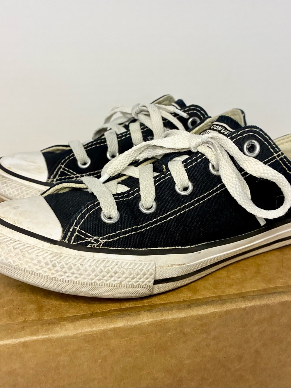 Converse Unisex Shoes Youth 2.5 Chuck Taylor All Star Black Sneakers 3J235